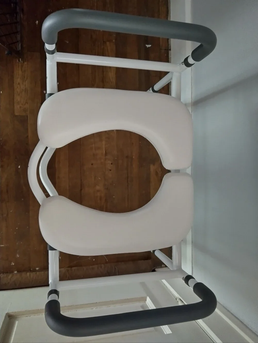 MaxKare Raised Toilet Seat with Handles, Toilet Seat Riser